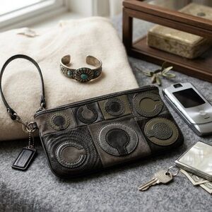 Vintage Coach Y2K Mia Madison Space Leather/Suede Patchwork Wristlet